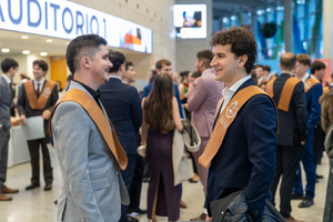 Acto graduaci&oacute;n