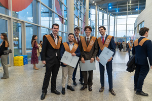 Acto graduaci&oacute;n
