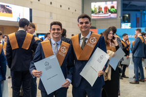 Acto graduaci&oacute;n