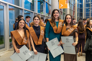 Acto graduaci&oacute;n
