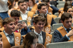 Acto graduaci&oacute;n