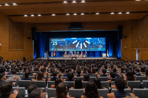 Acto graduaci&oacute;n