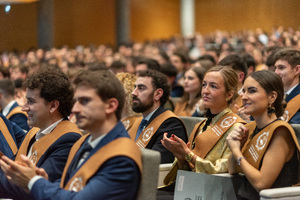 Acto graduaci&oacute;n