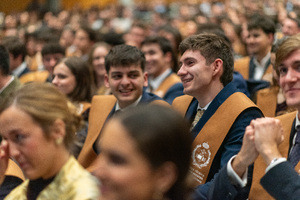Acto graduaci&oacute;n