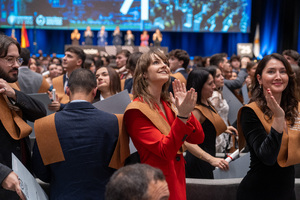 Acto graduaci&oacute;n